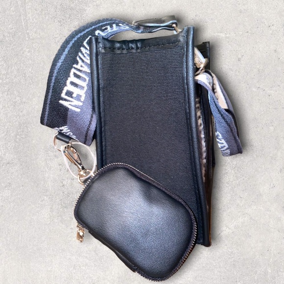 Viral Steve Madden bag in black - Picture 5 of 6